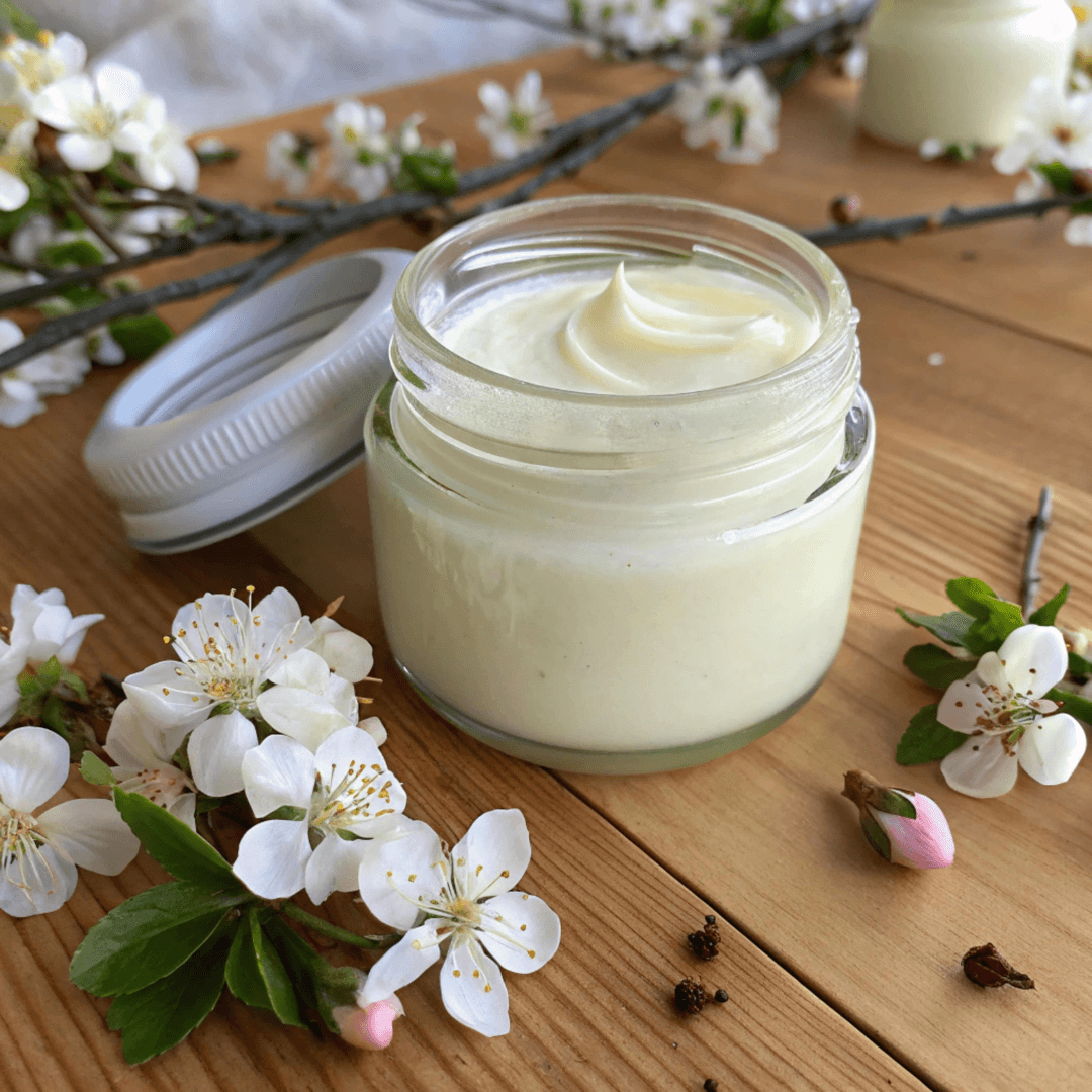 Natürliche Teebaumölcreme selbst herstellen: Mit nur 4 Zutaten zur effektiven Hautpflege gegen Unreinheiten, Pickel und Irritationen – ganz ohne chemische Zusätze und in weniger als 30 Minuten fertig für deine tägliche Pflegeroutine.